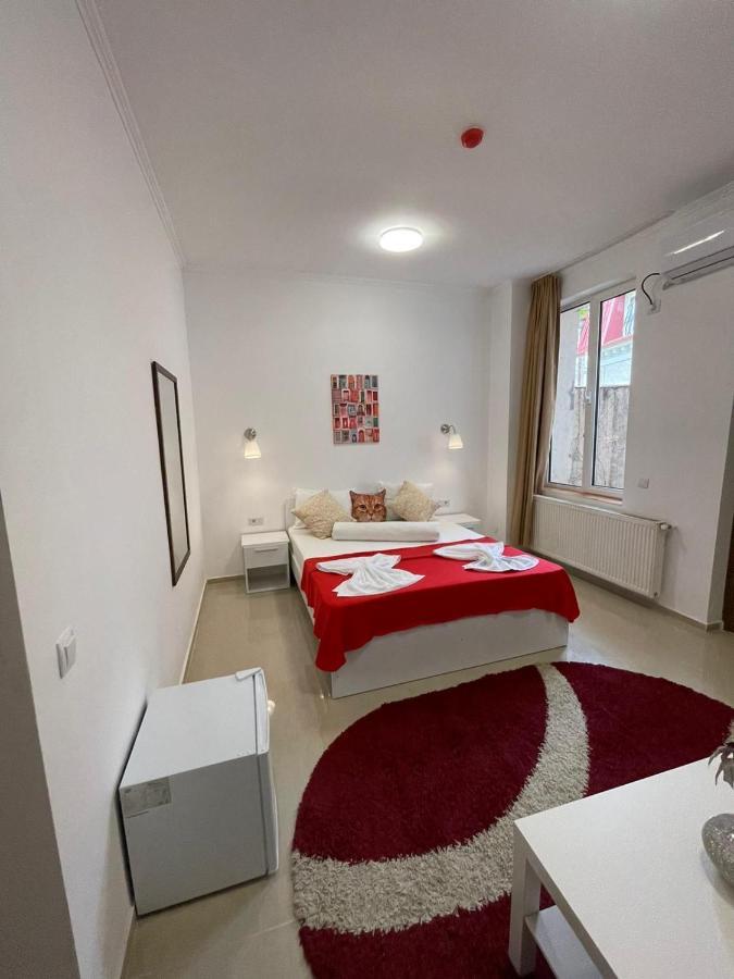 בוקרשט Hostel Tripoli Palace מראה חיצוני תמונה
