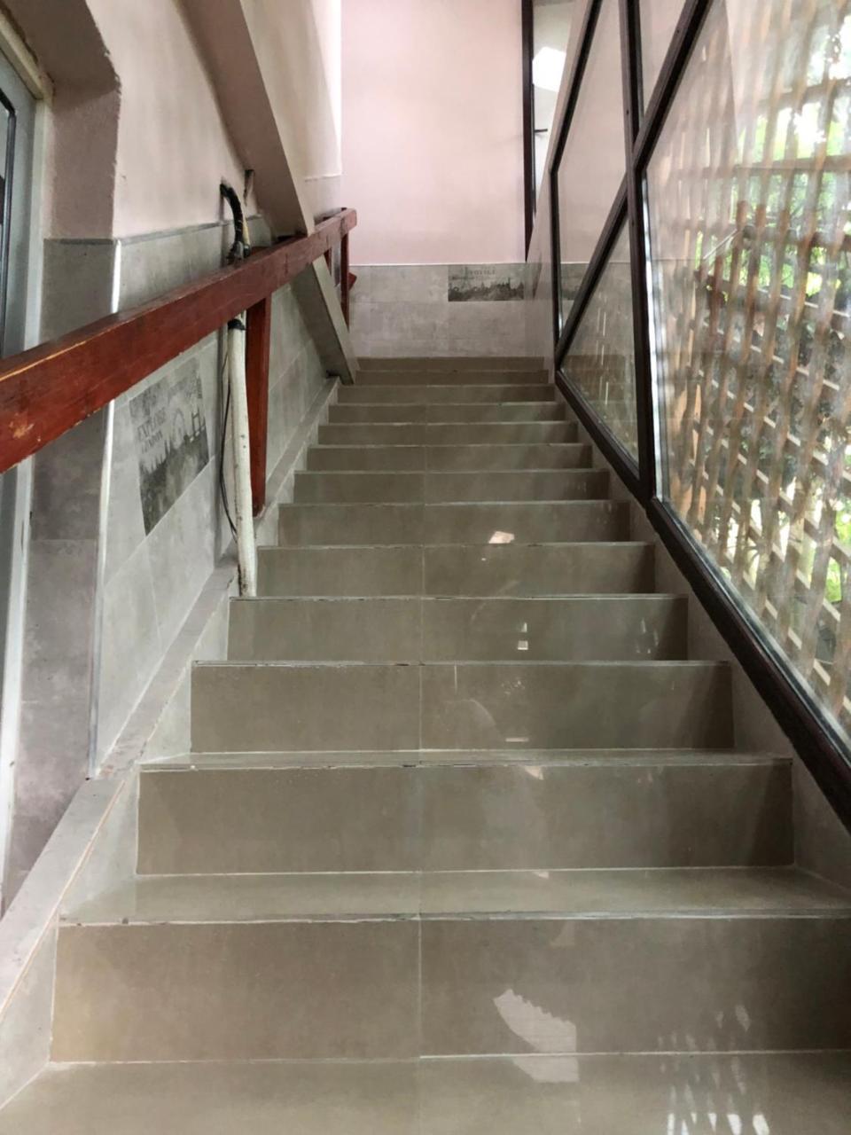 בוקרשט Hostel Tripoli Palace מראה חיצוני תמונה